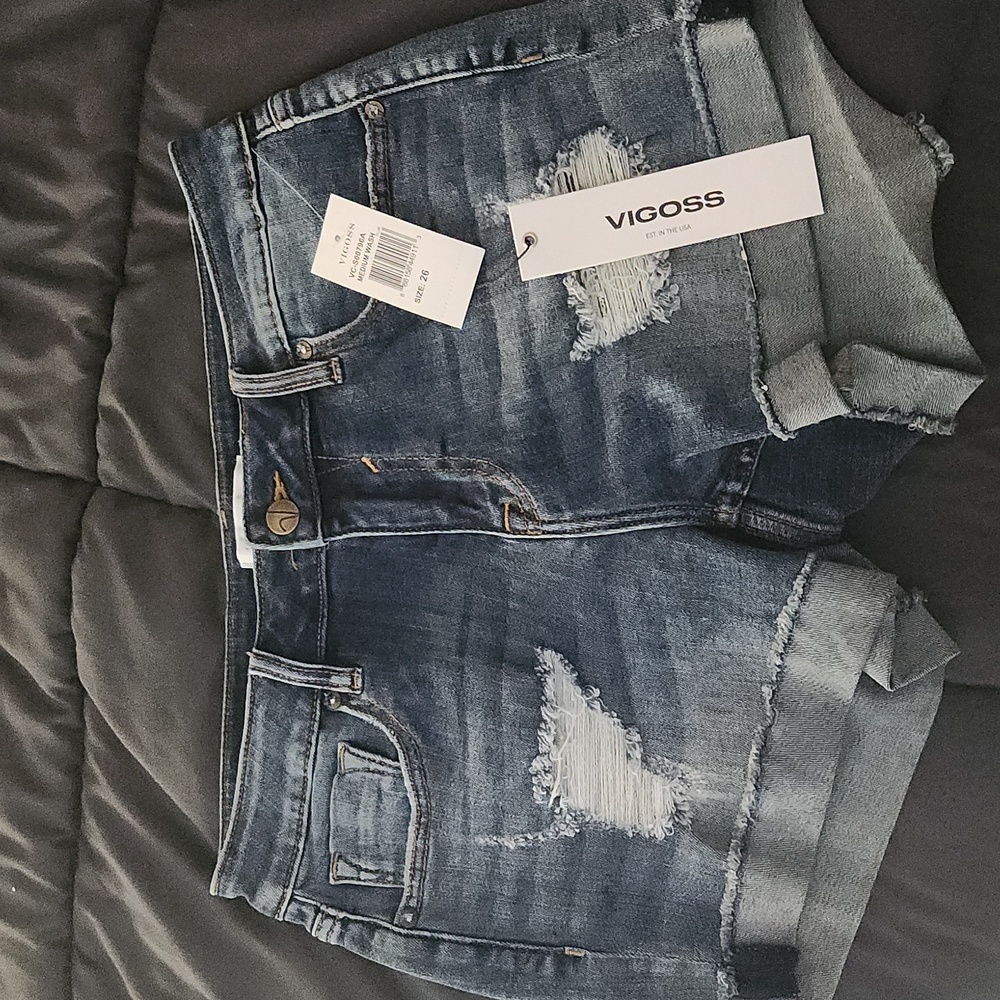 Vigoss Marley mid rise shorts size 26 Nwt